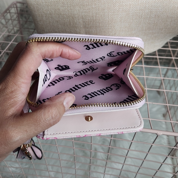 Juicy Couture Pink Card Holder with Bow Accent - Picture 4 of 4